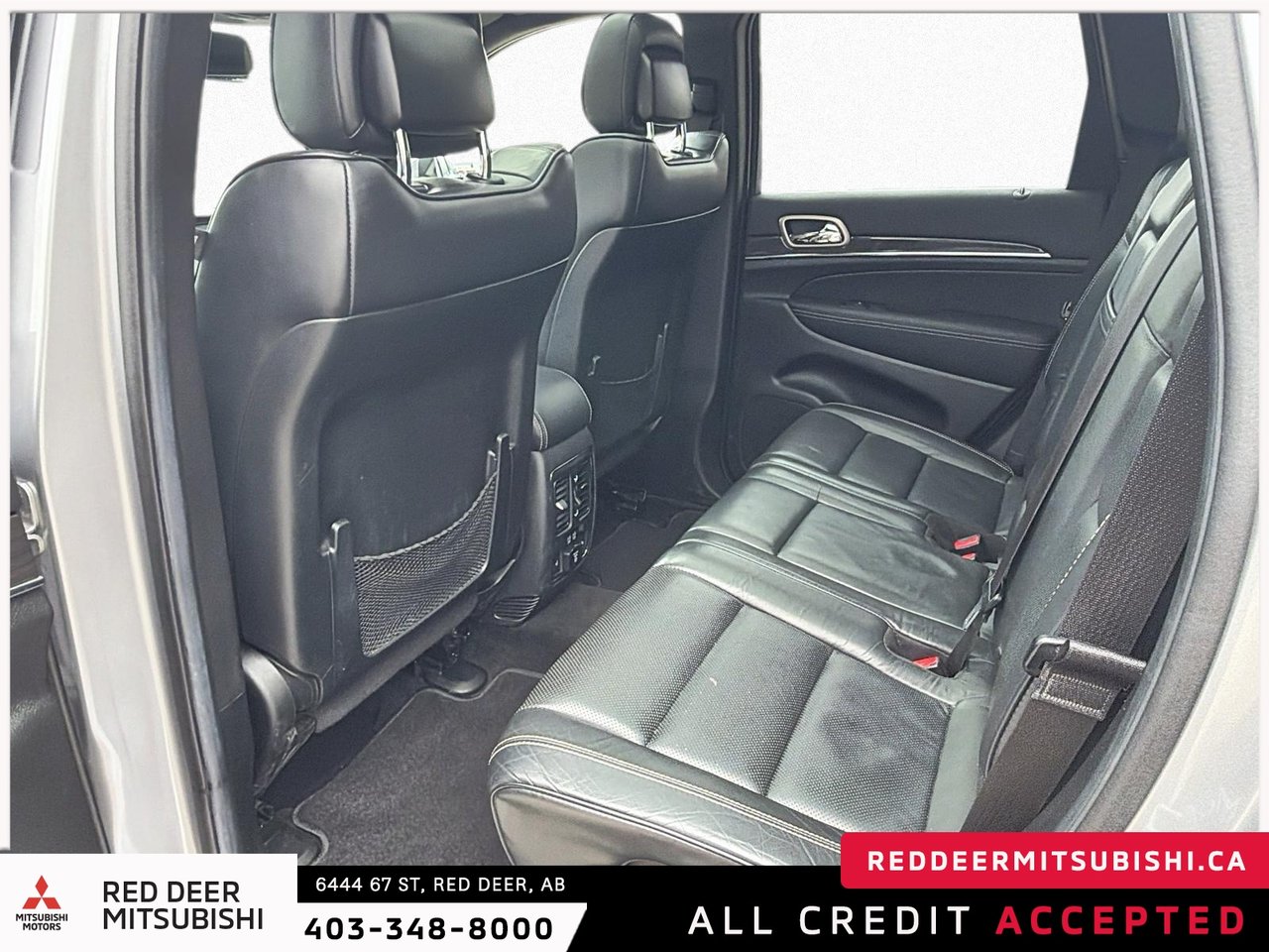 2014 Jeep Grand Cherokee Overland-11