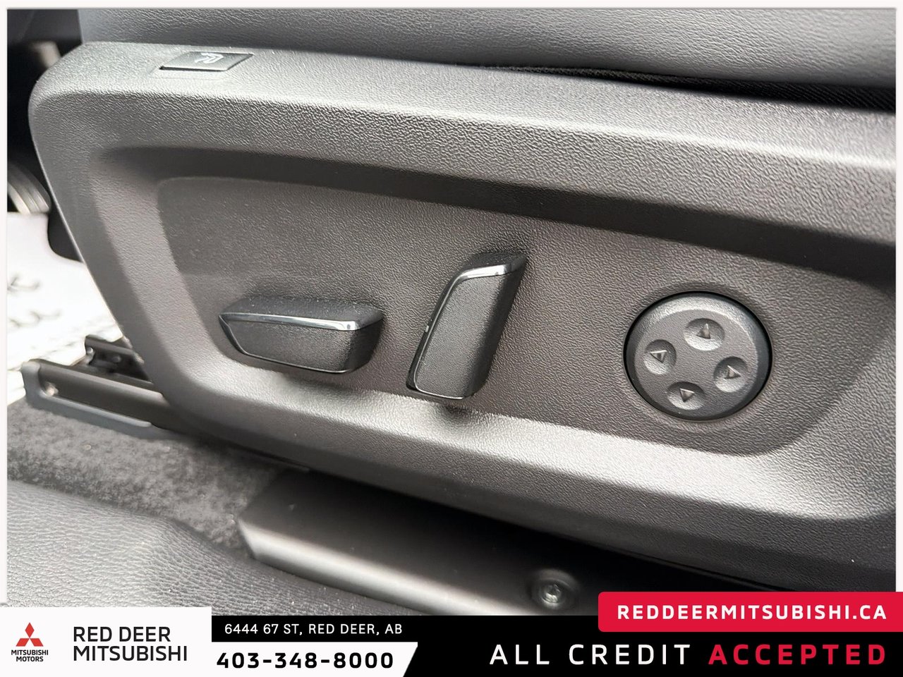 2026 Mitsubishi Outlander Plug-in Hybrid GT NOIR S-AWC-14