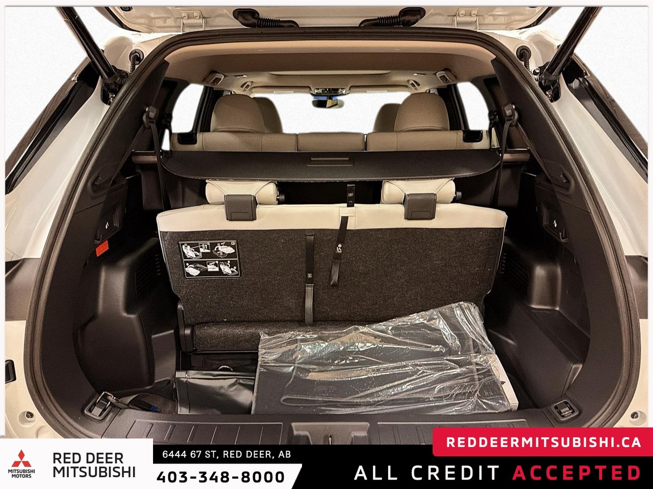 2026 Mitsubishi Outlander Plug-in Hybrid SEL S-AWC-5