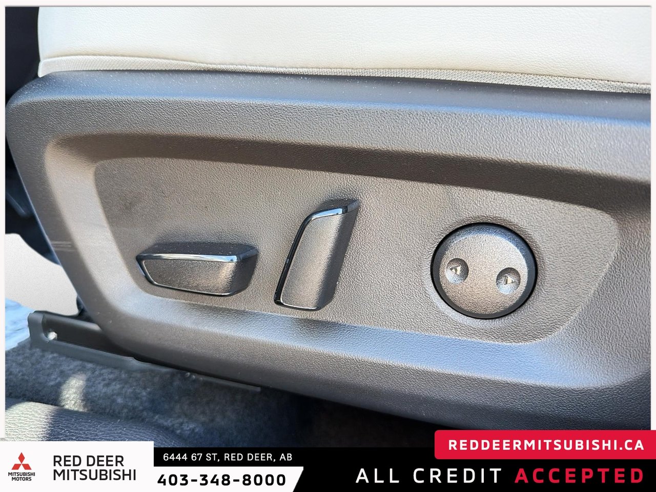 2026 Mitsubishi Outlander Plug-in Hybrid LE S-AWC-14