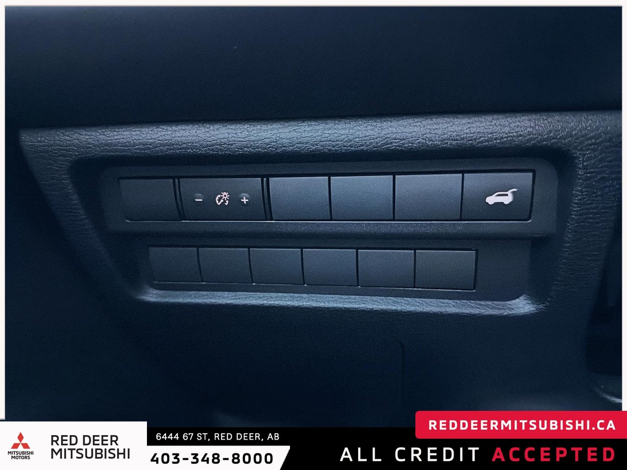 2023 Mitsubishi Outlander NOIR-22