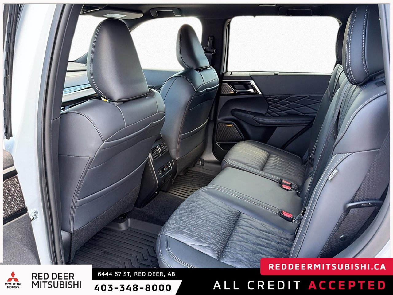 2026 Mitsubishi Outlander NOIR S-AWC-12