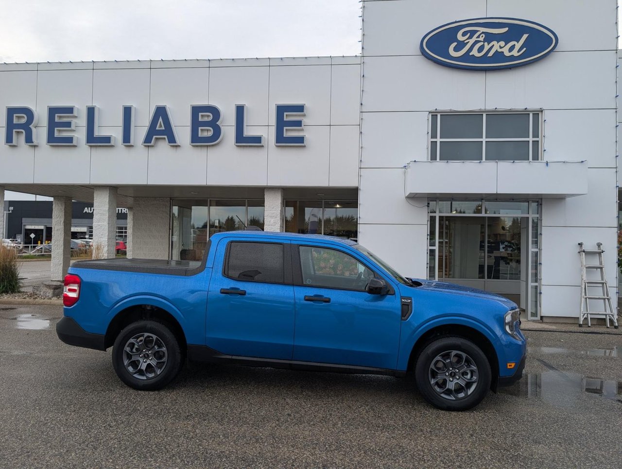 VELOCITY BLUE METALLIC 2026 Ford Maverick Pickup Truck All-Wheel Drive