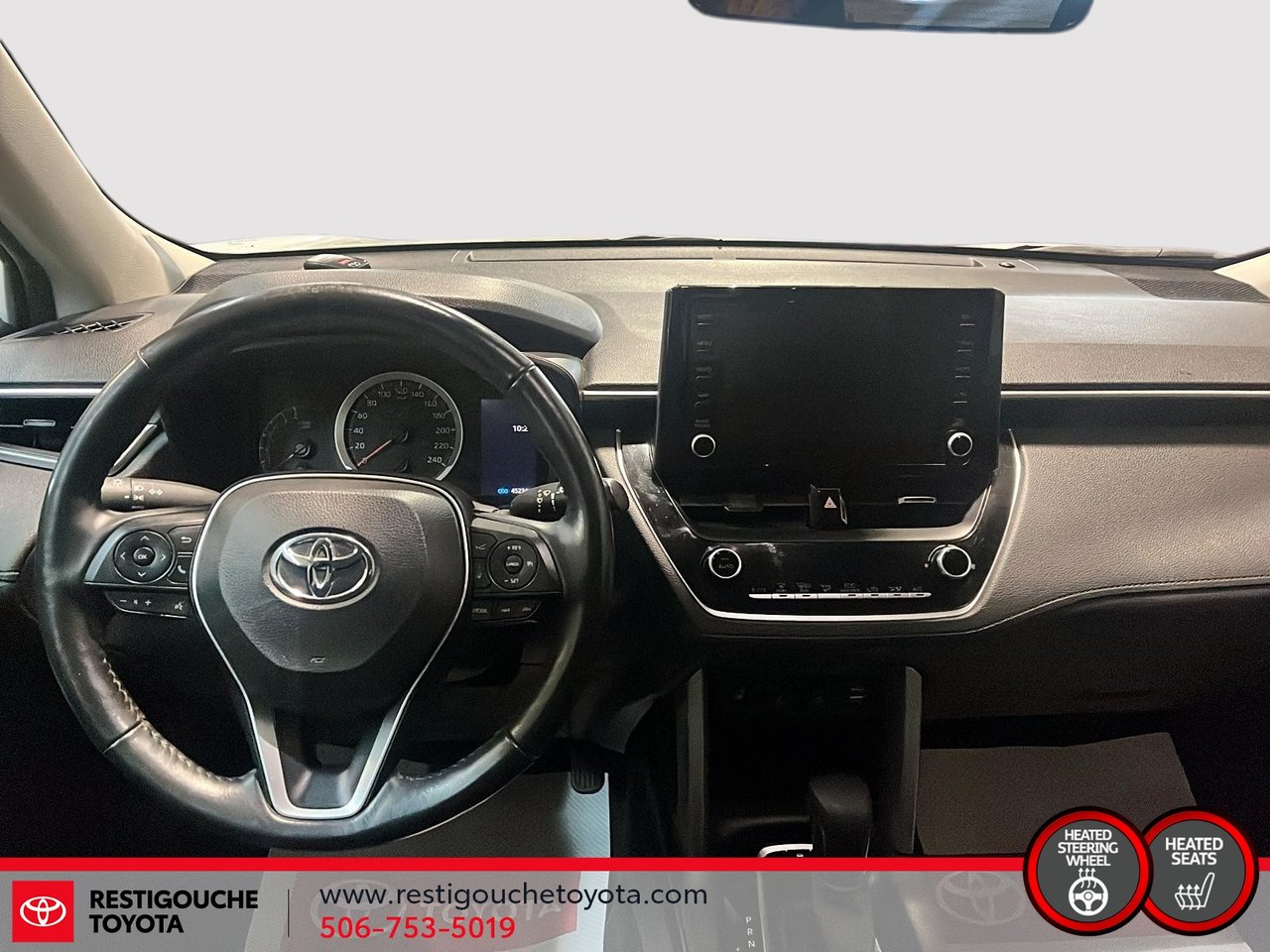 2022 Toyota Corolla Cross LE-8