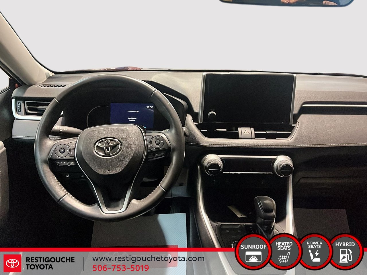 Toyota RAV4 Hybrid XLE 2023-8