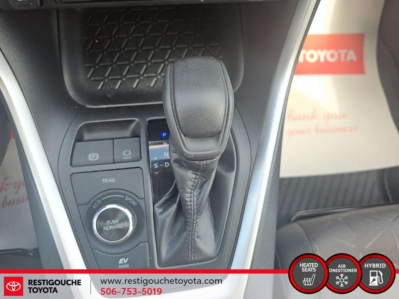 2019 Toyota RAV4 Hybrid LE-12
