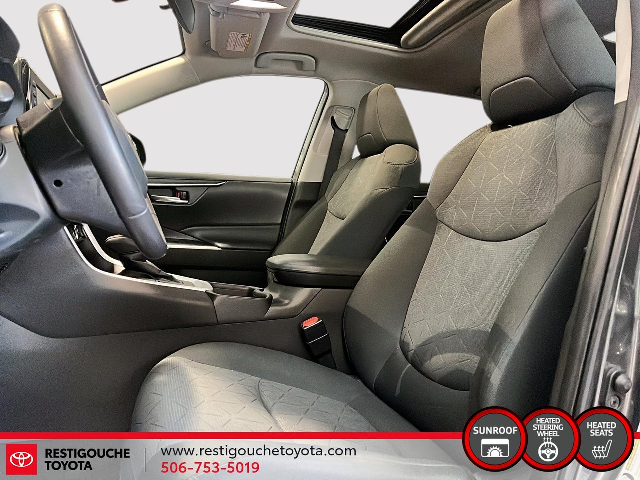 Toyota RAV4 XLE 2022-7