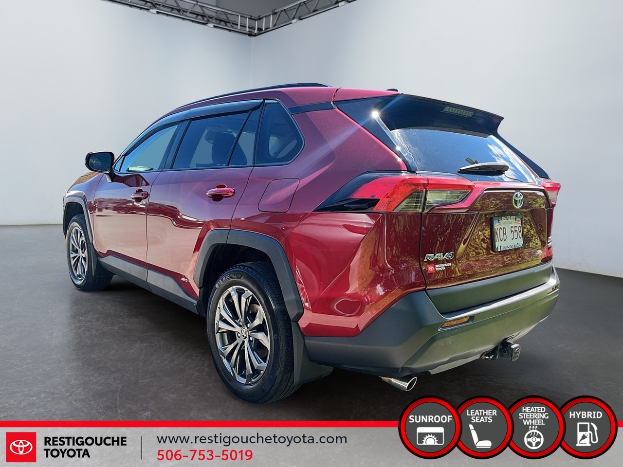 Toyota RAV4 Hybrid XLE 2023-3