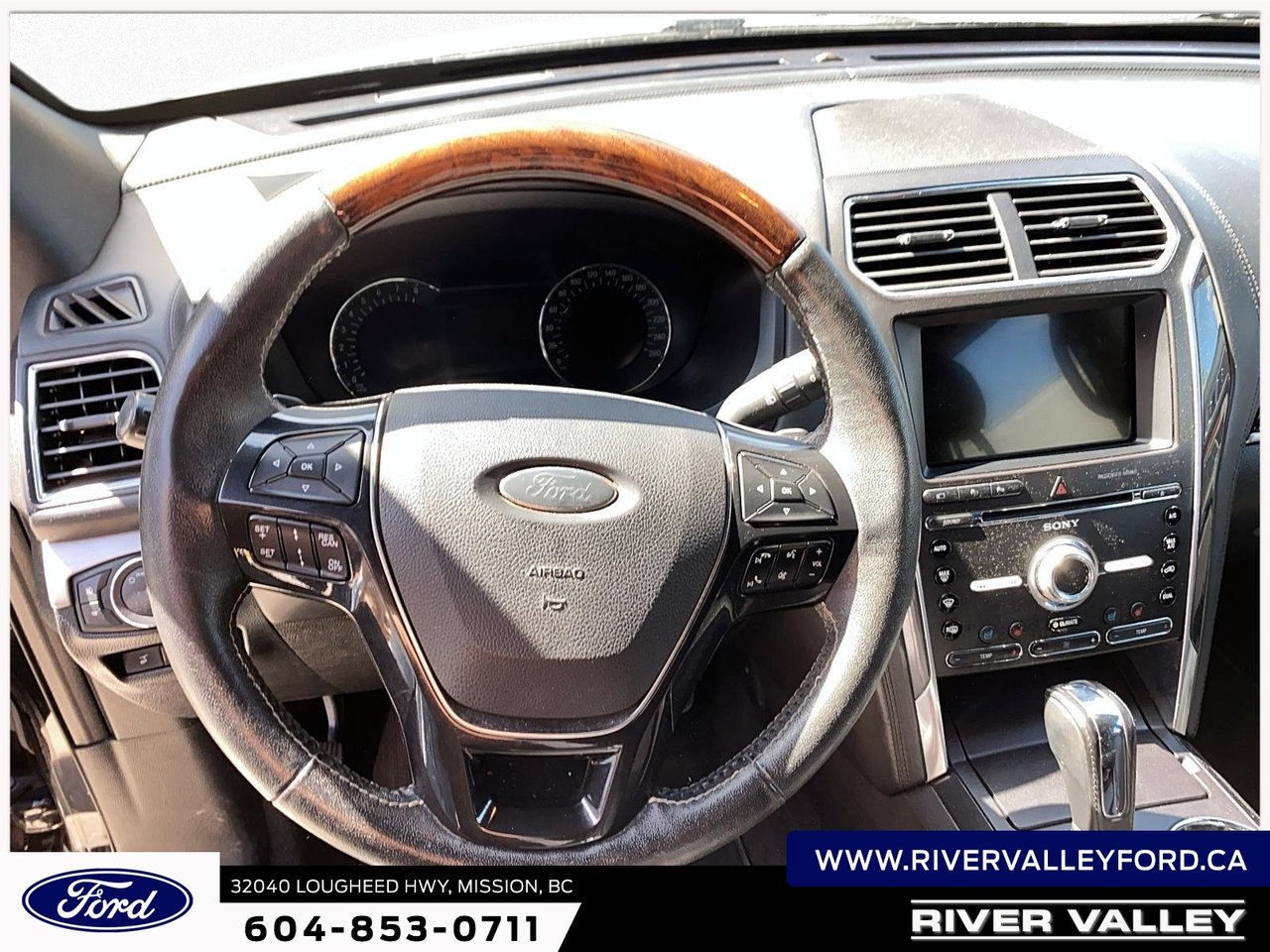 2017 Ford Explorer Platinum-9
