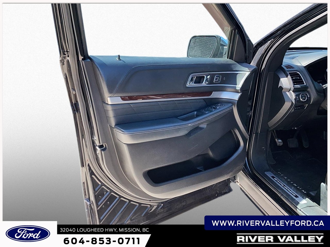2017 Ford Explorer Platinum-8