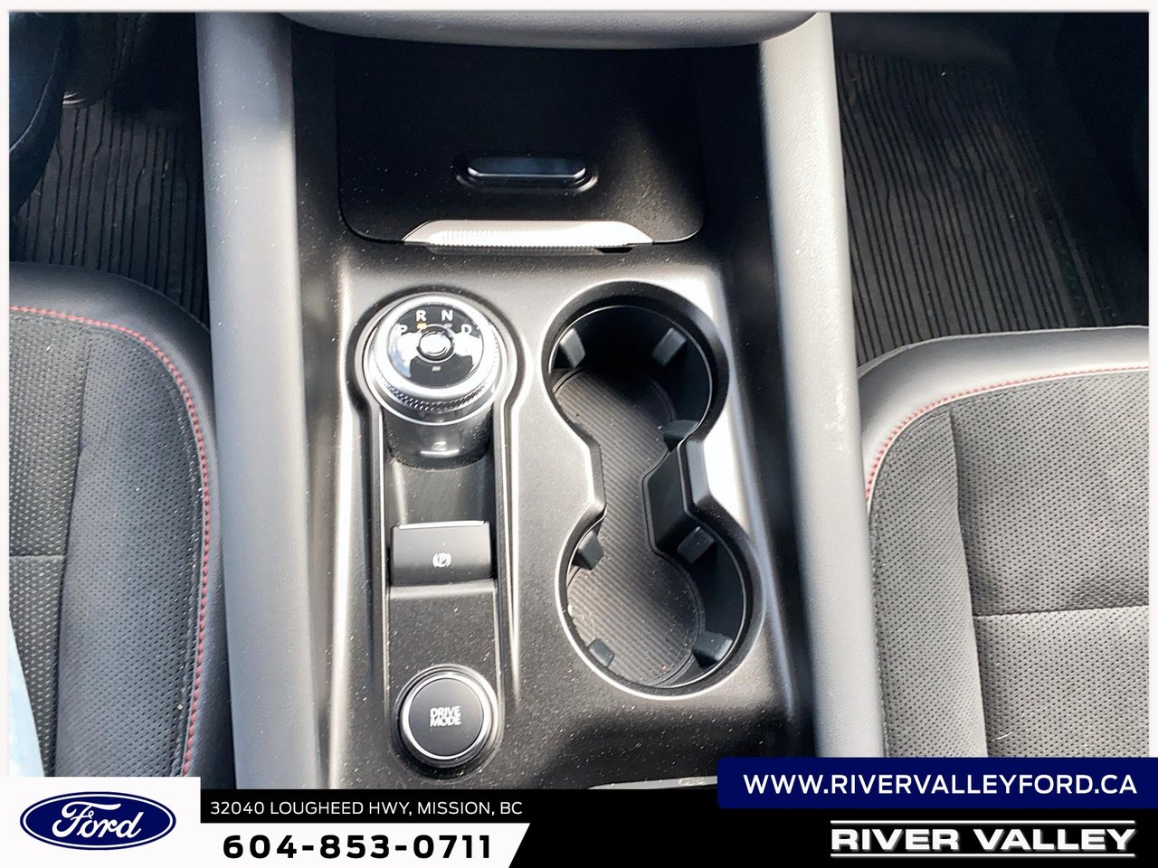 2025 Ford Explorer ST-13