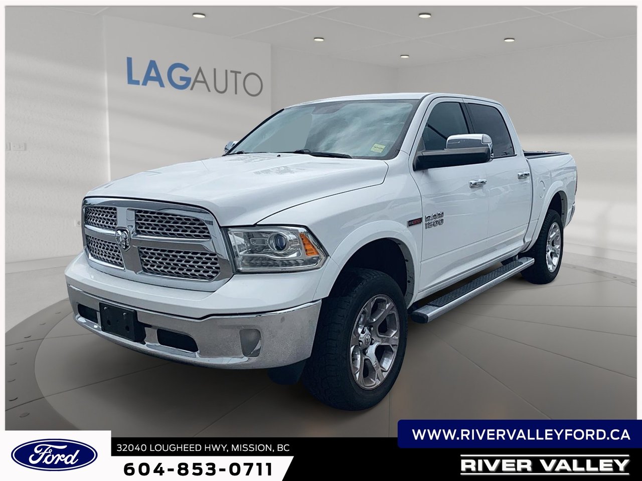 Bright White Clearcoat 2017 RAM 1500 Pickup Truck Four-Wheel Drive Automatic