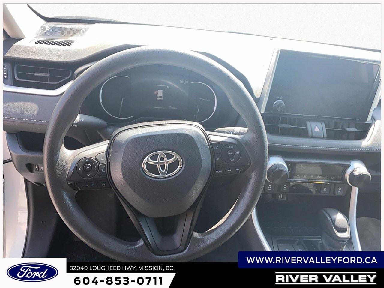 2024 Toyota RAV4 LE-8