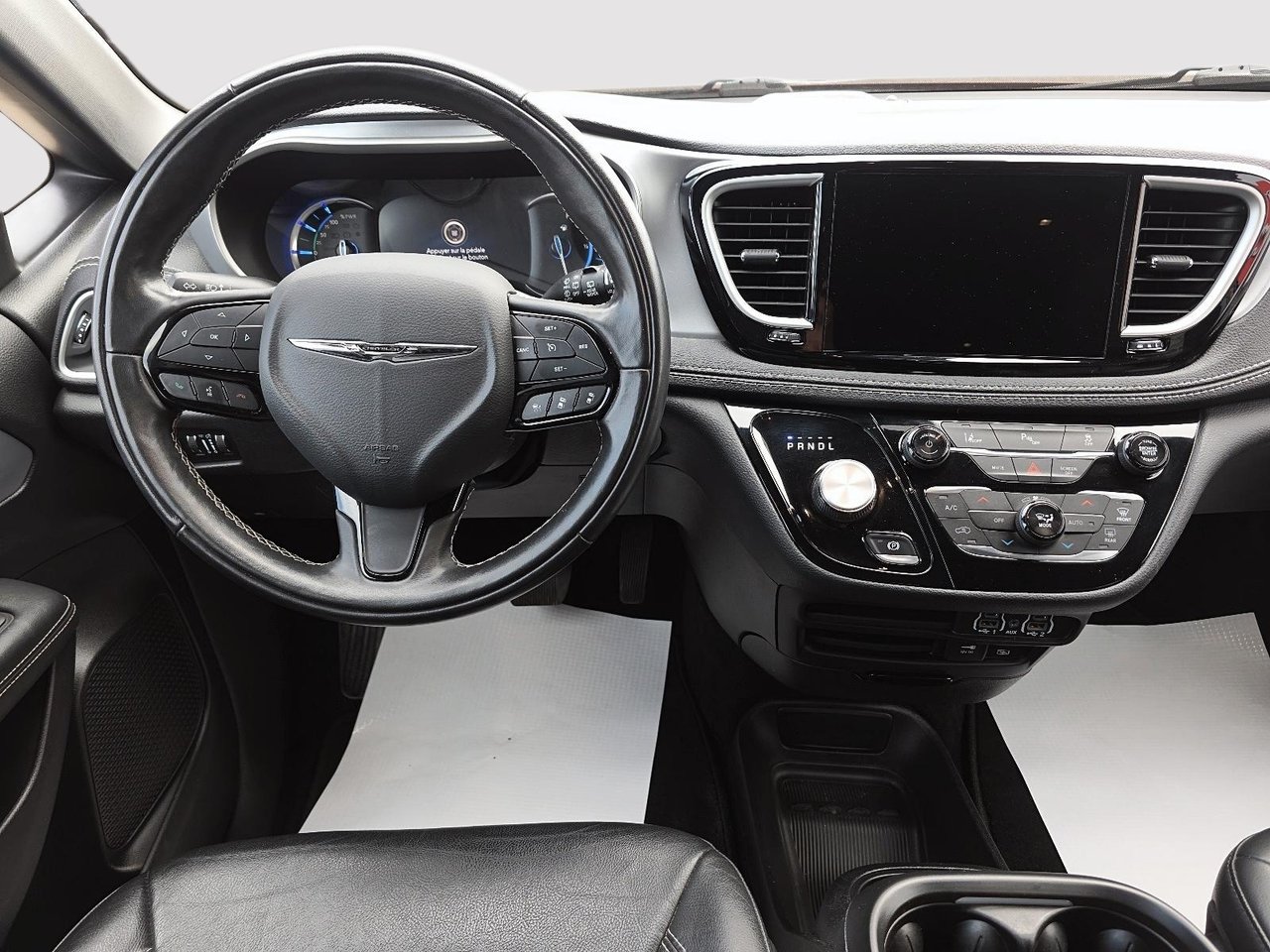 2022 Chrysler Pacifica Touring L Hybride-9