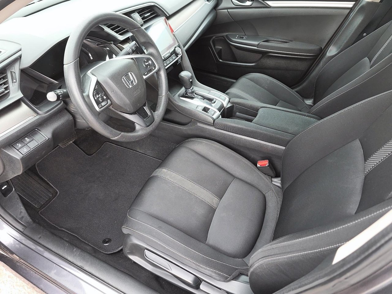 Honda Civic LX 2021-6