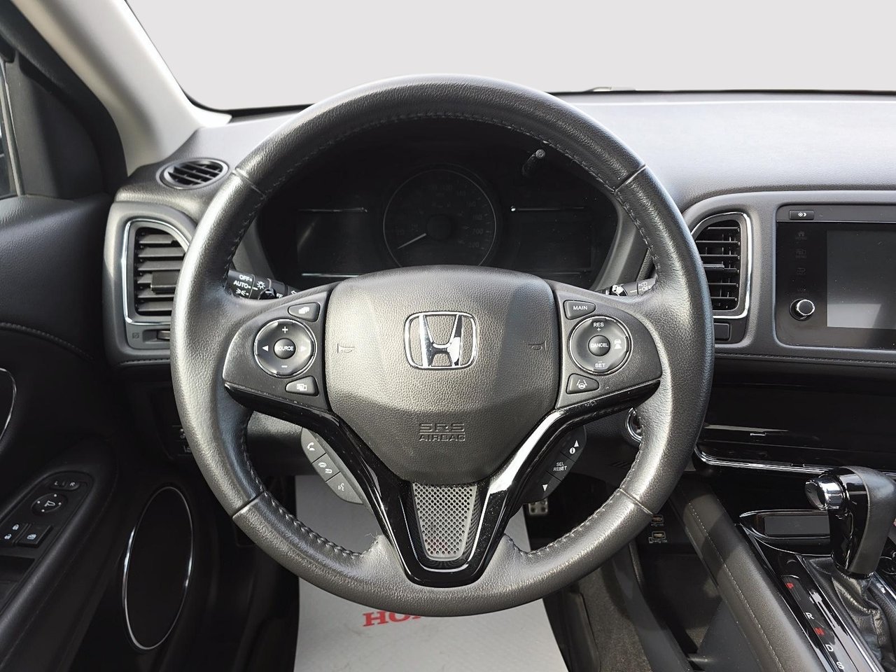 2020 Honda HR-V Touring-10