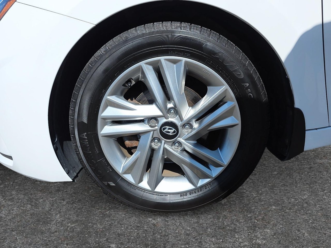 Hyundai ELANTRA PREFERED  2019-6