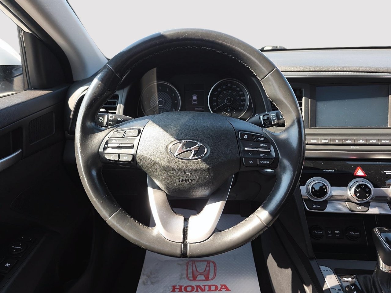 Hyundai ELANTRA PREFERED  2019-10
