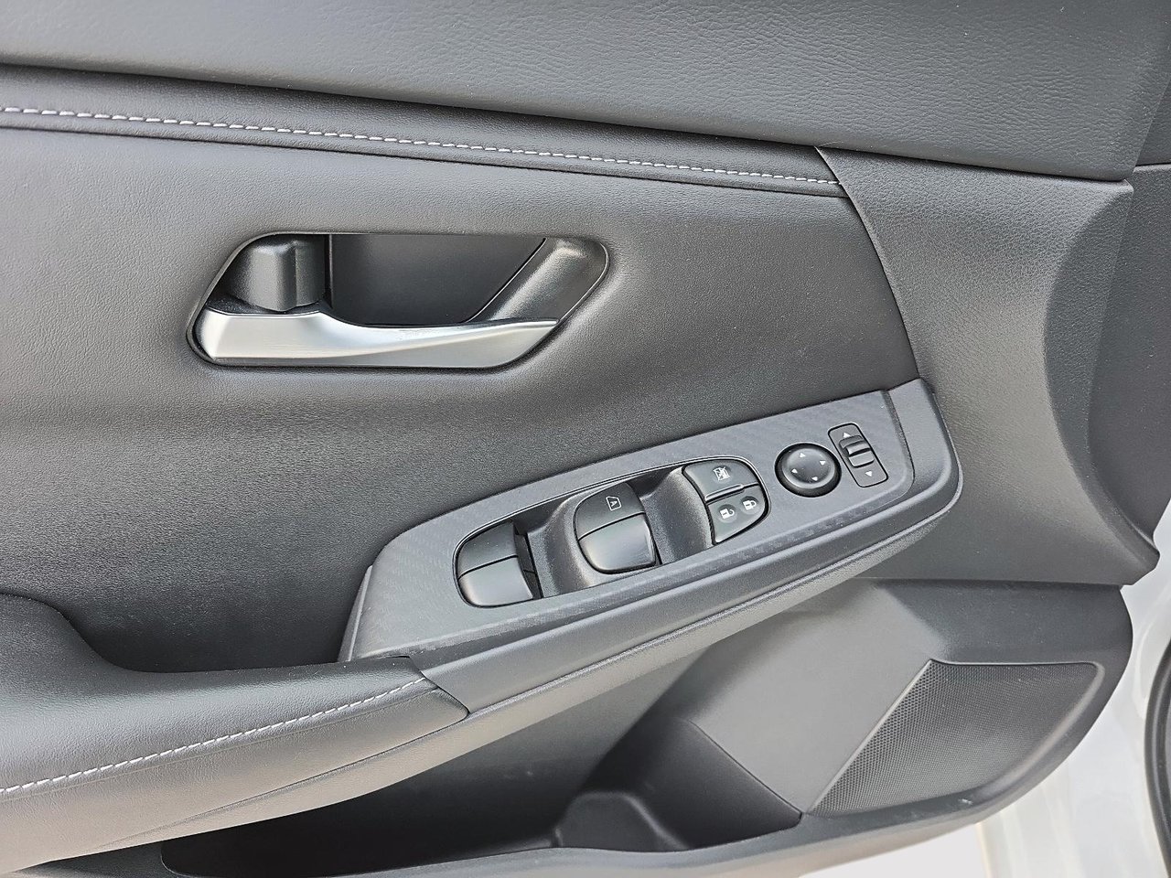 2024 Nissan Sentra SV-9