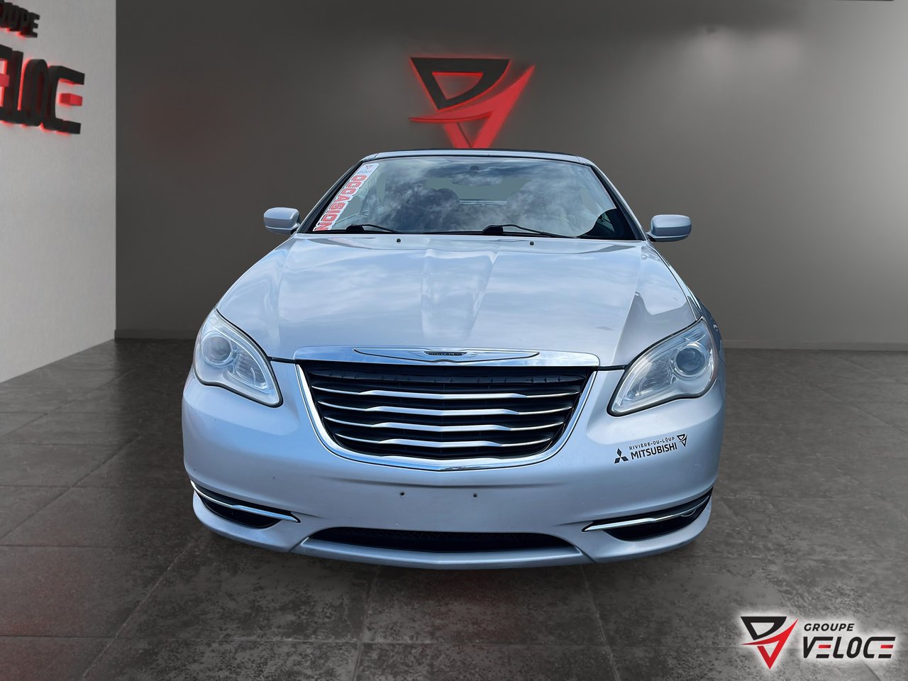 Chrysler 200 2011
