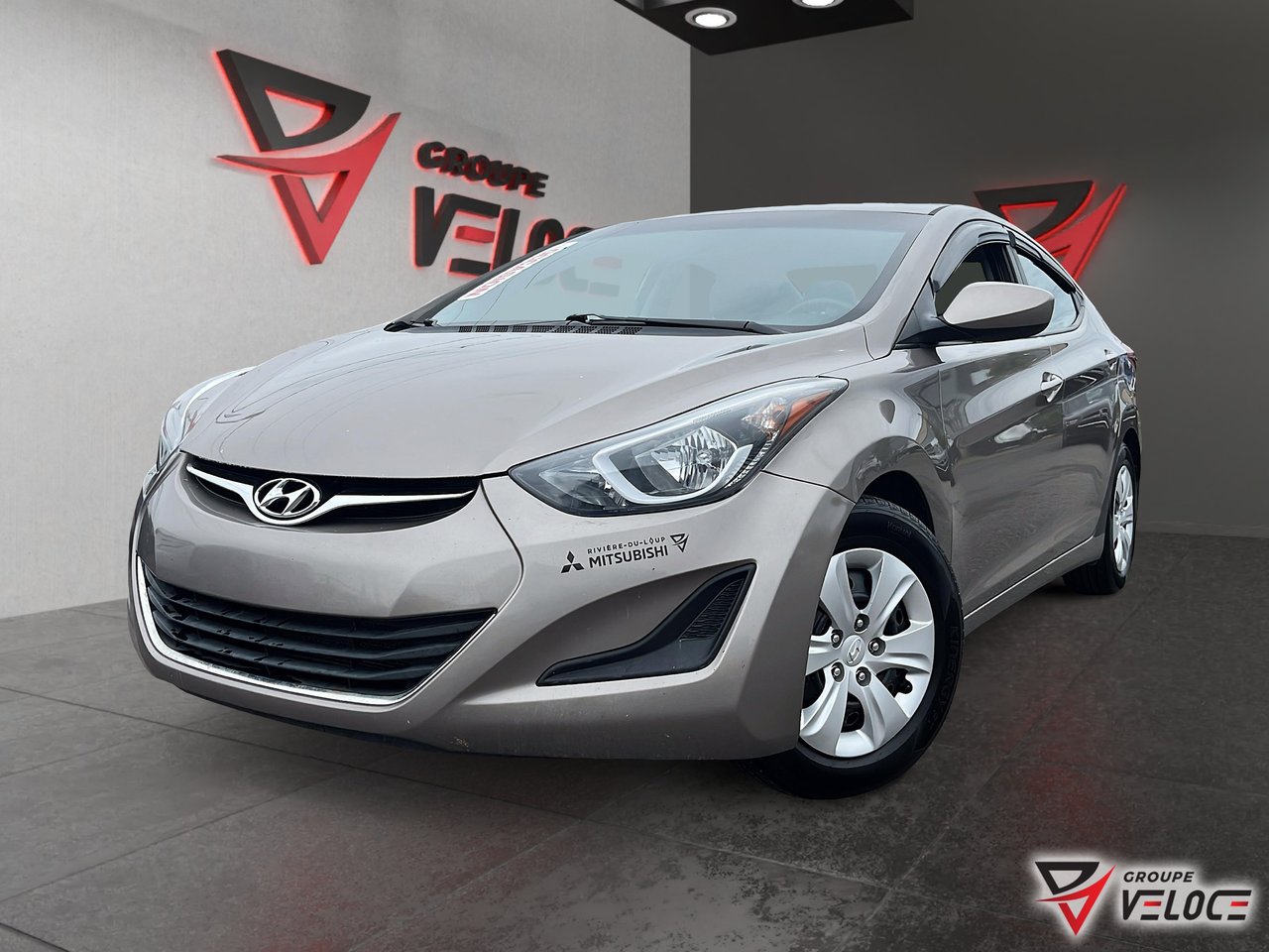  2015 Hyundai Elantra Limited FWD   
