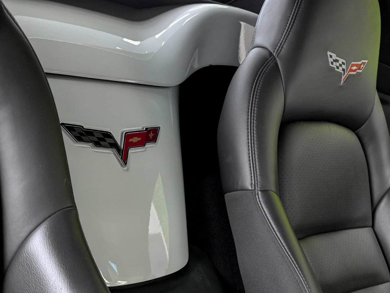 Chevrolet Corvette W/3LT 2010 BLANC Saint-Eustache - photo #40