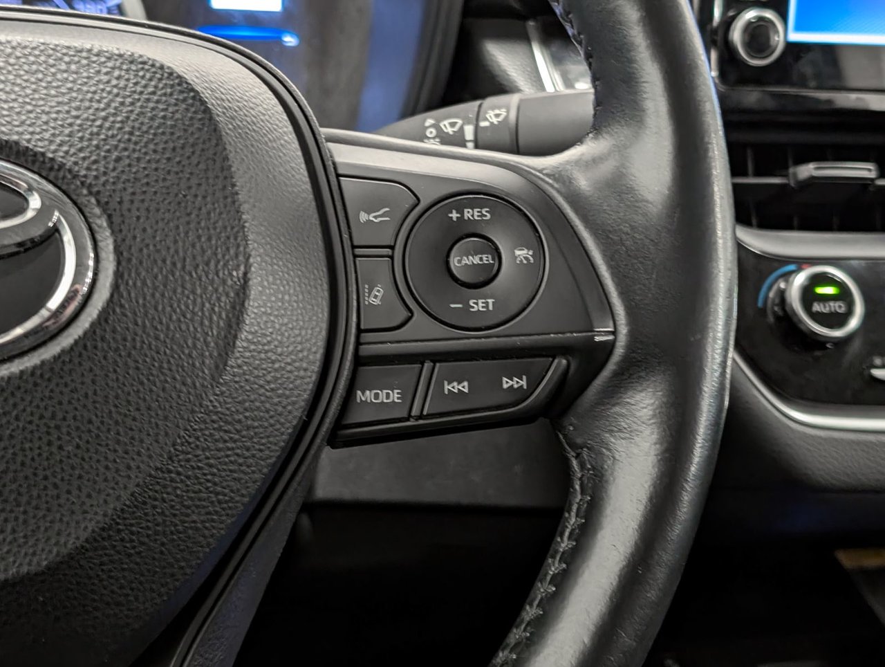 2020 Toyota Corolla LE Saint-Eustache - photo #19