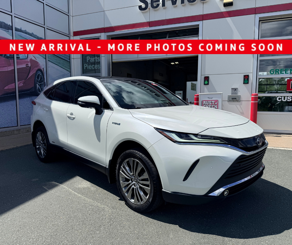 White (Blizzard Pearl) 2021 Toyota Venza SUV / Crossover