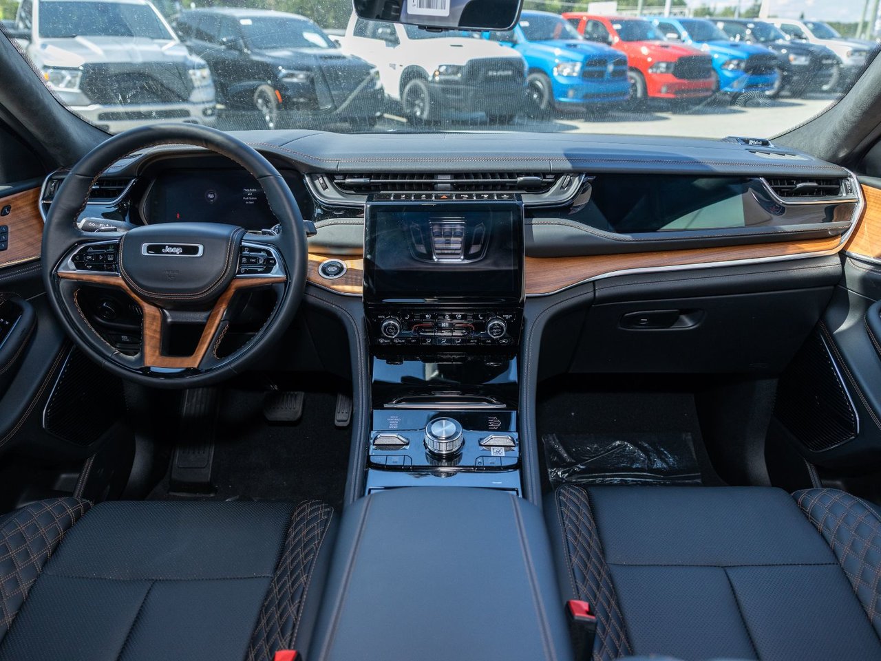 Used 2023 Jeep Grand Cherokee with