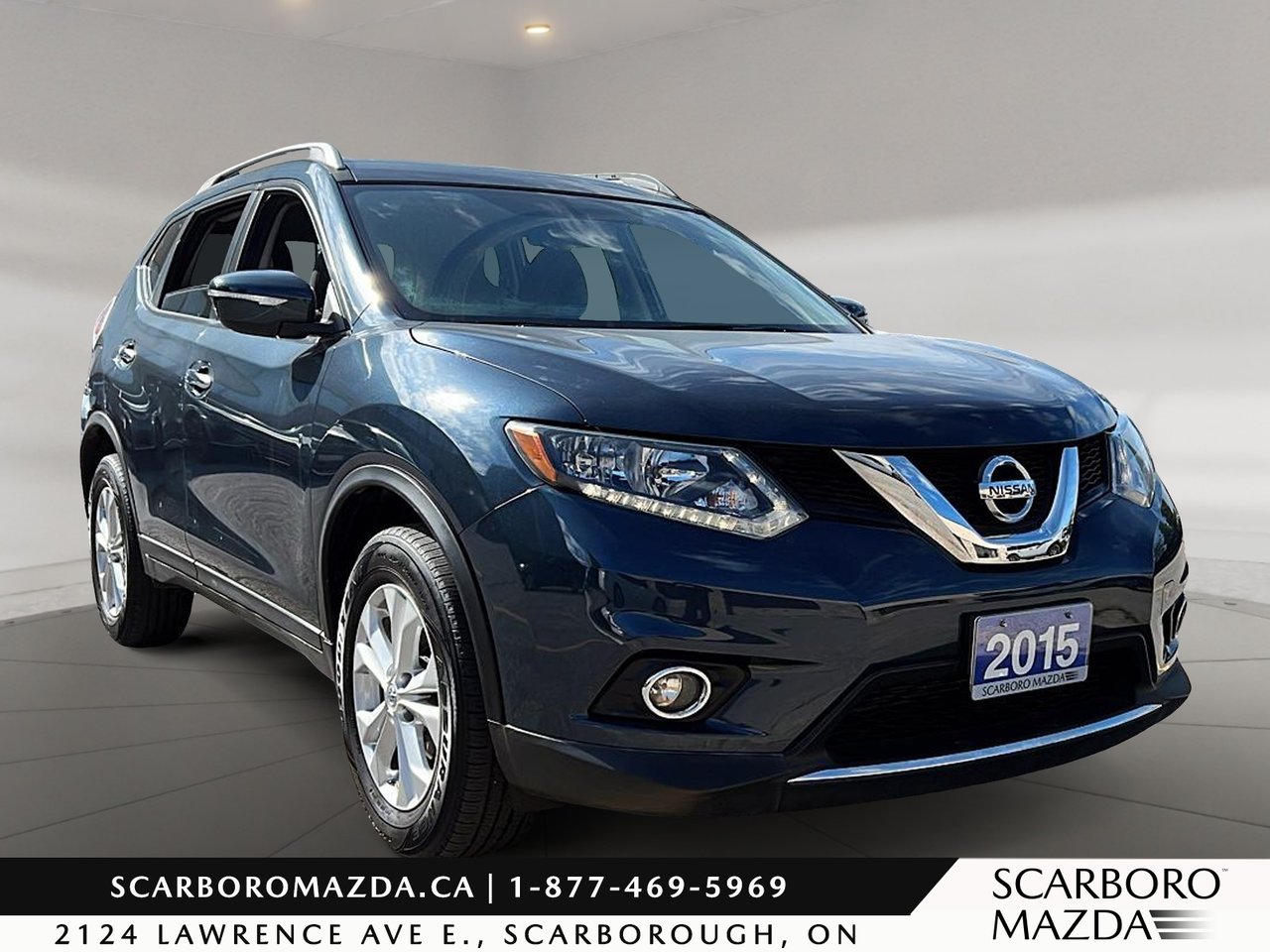  2015 Nissan Rogue SUV / Crossover All-Wheel Drive 