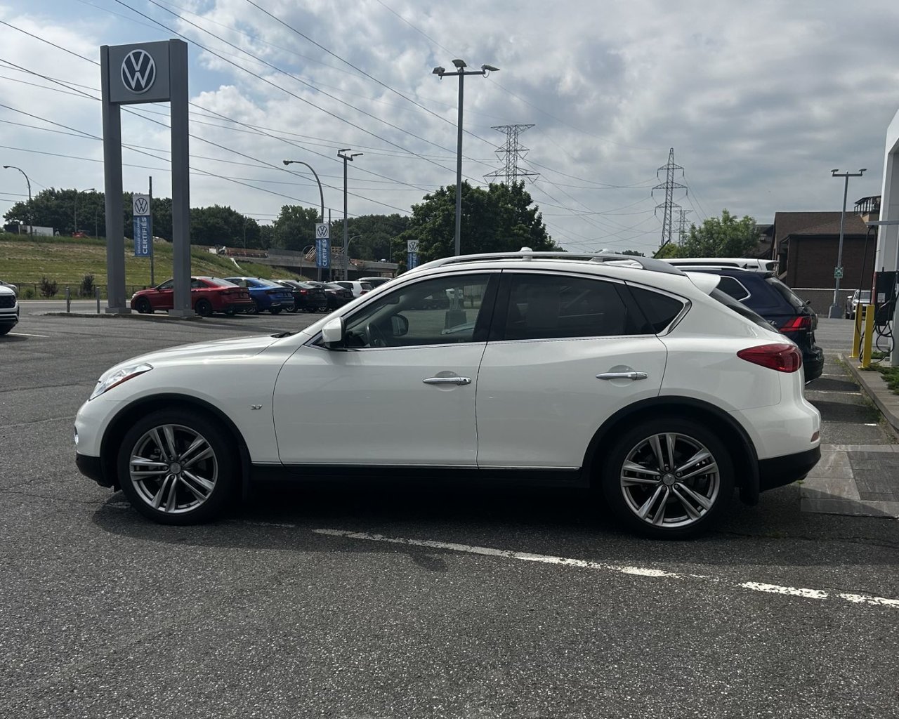 Infiniti QX50  2015