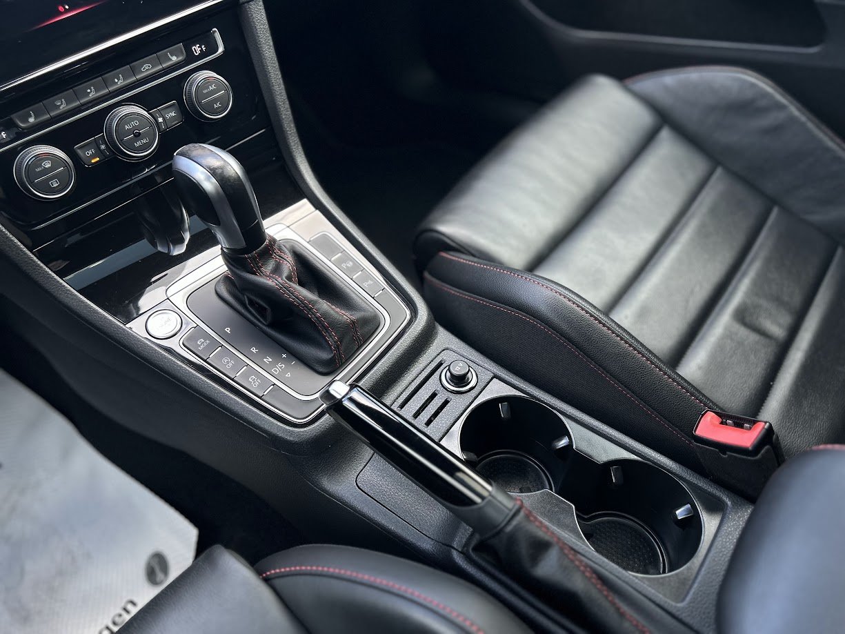 Volkswagen Golf GTI Autobahn 2021