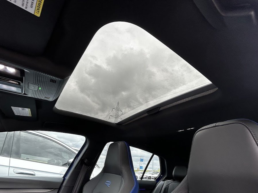 Volkswagen Golf R  2024