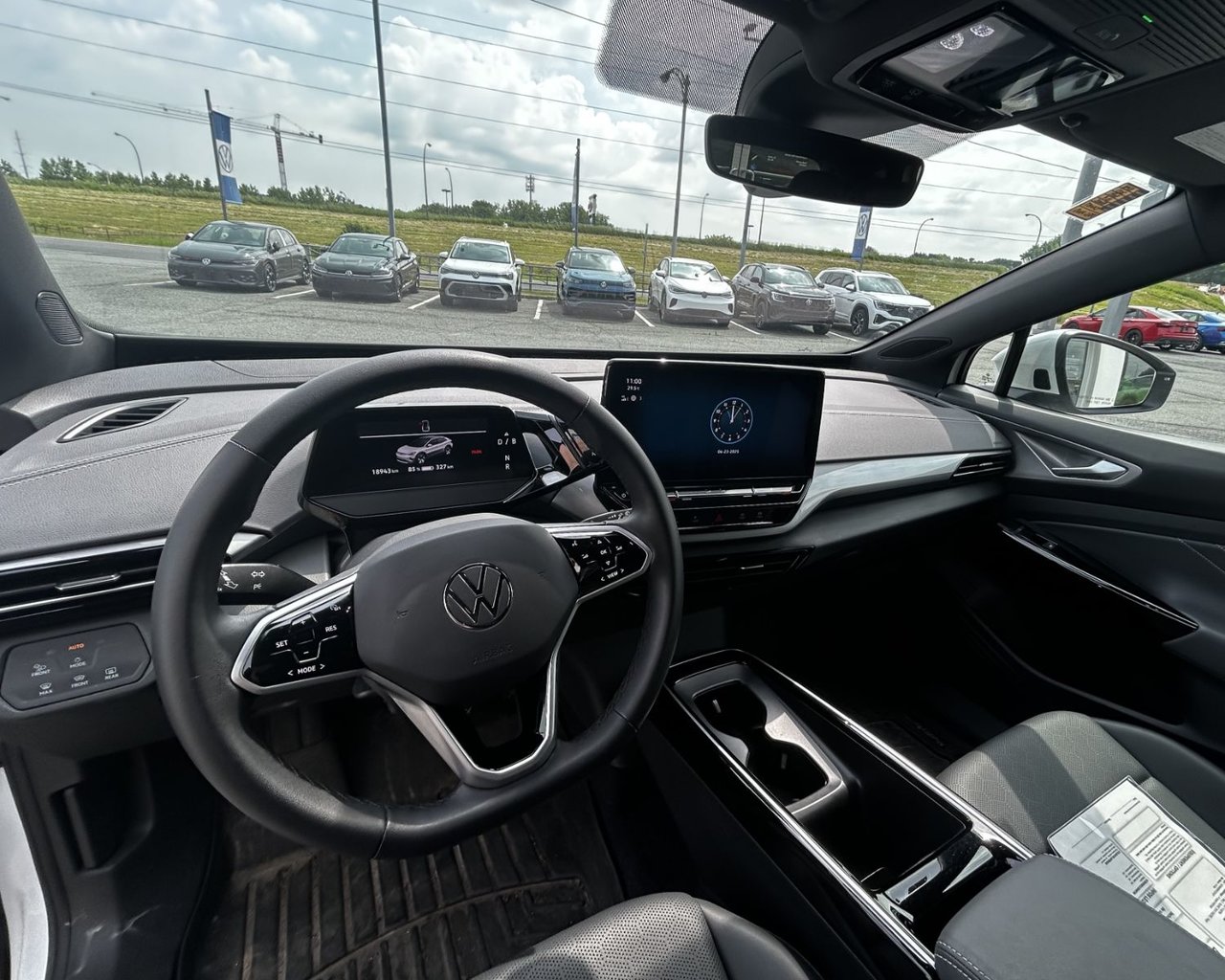 2023 Volkswagen ID.4 Pro