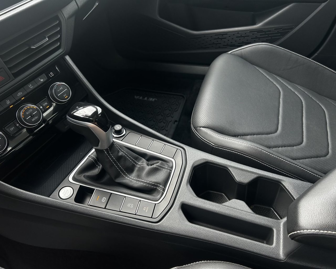 Volkswagen Jetta Highline 2024