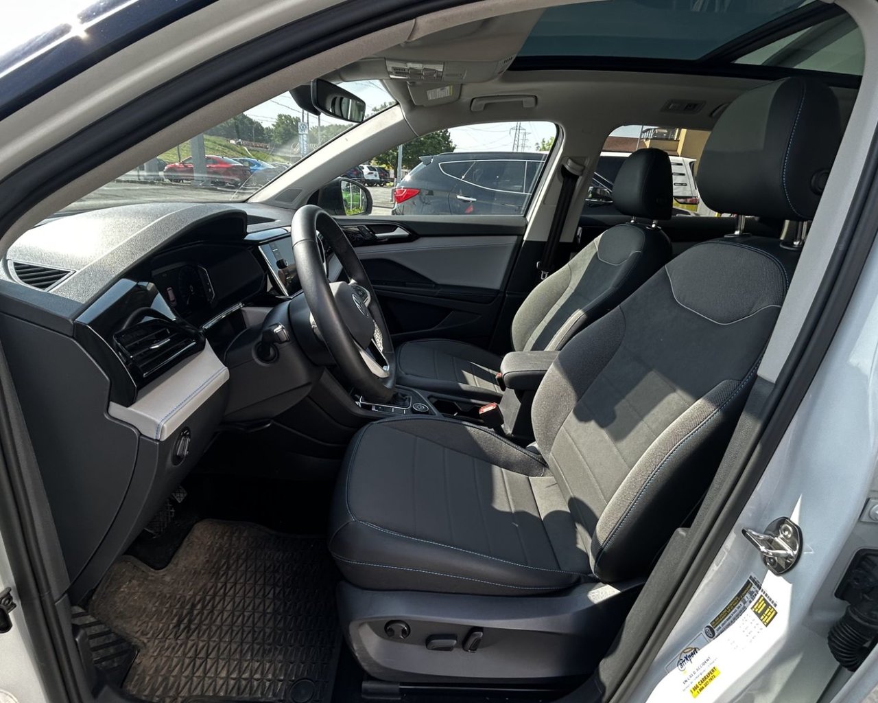 2024 Volkswagen Taos Comfortline Black Edition