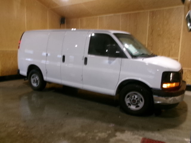 2017 GMC Savana Cargo 2500 RWD