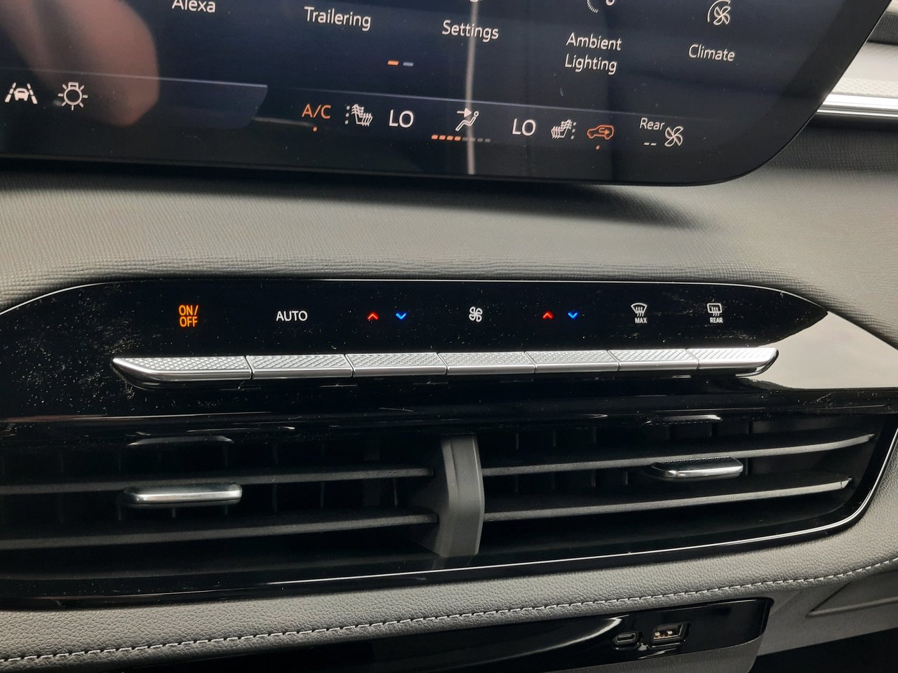 2025 Buick Enclave Sport Touring-21