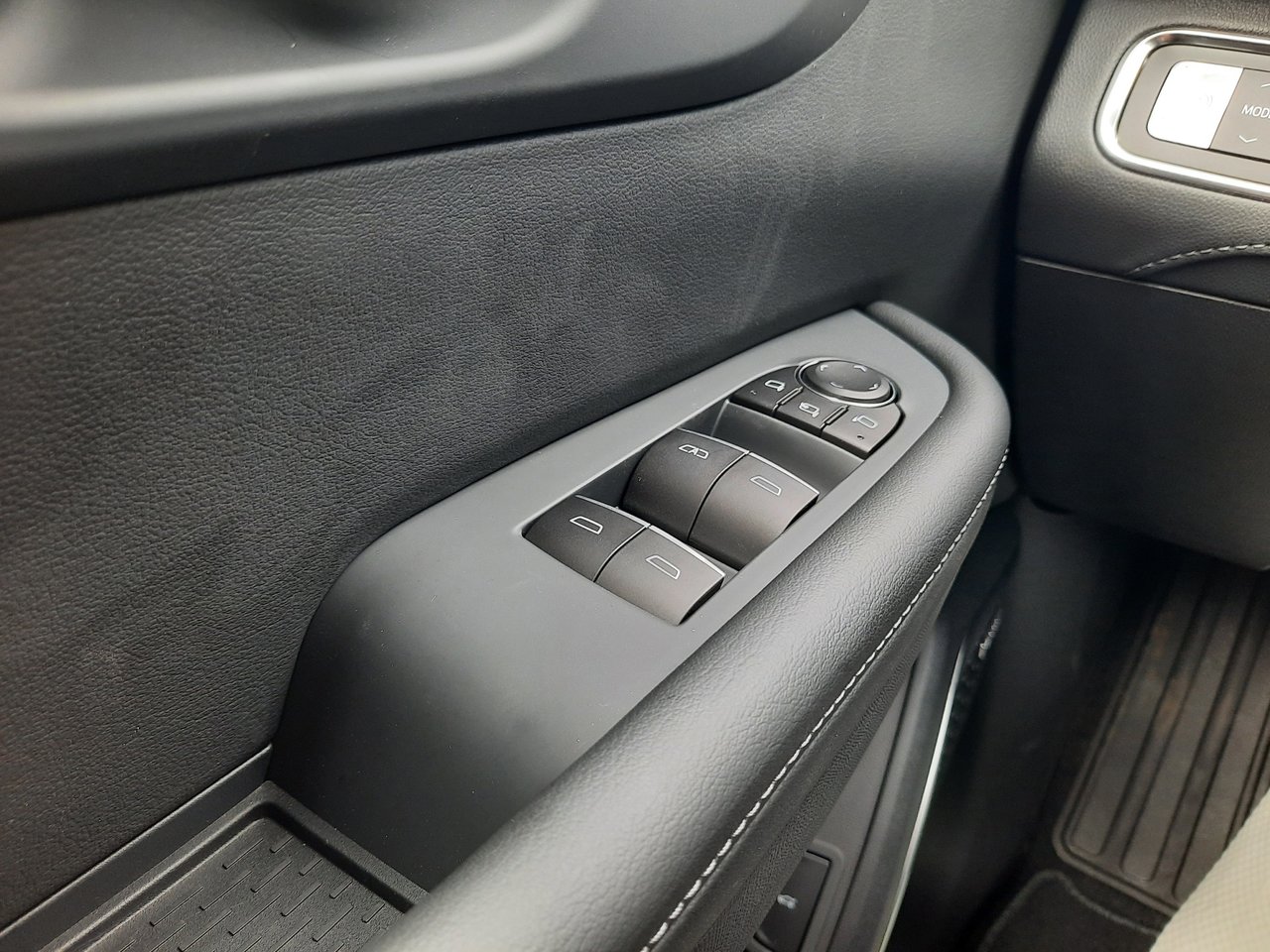 2025 Buick Enclave Sport Touring-12