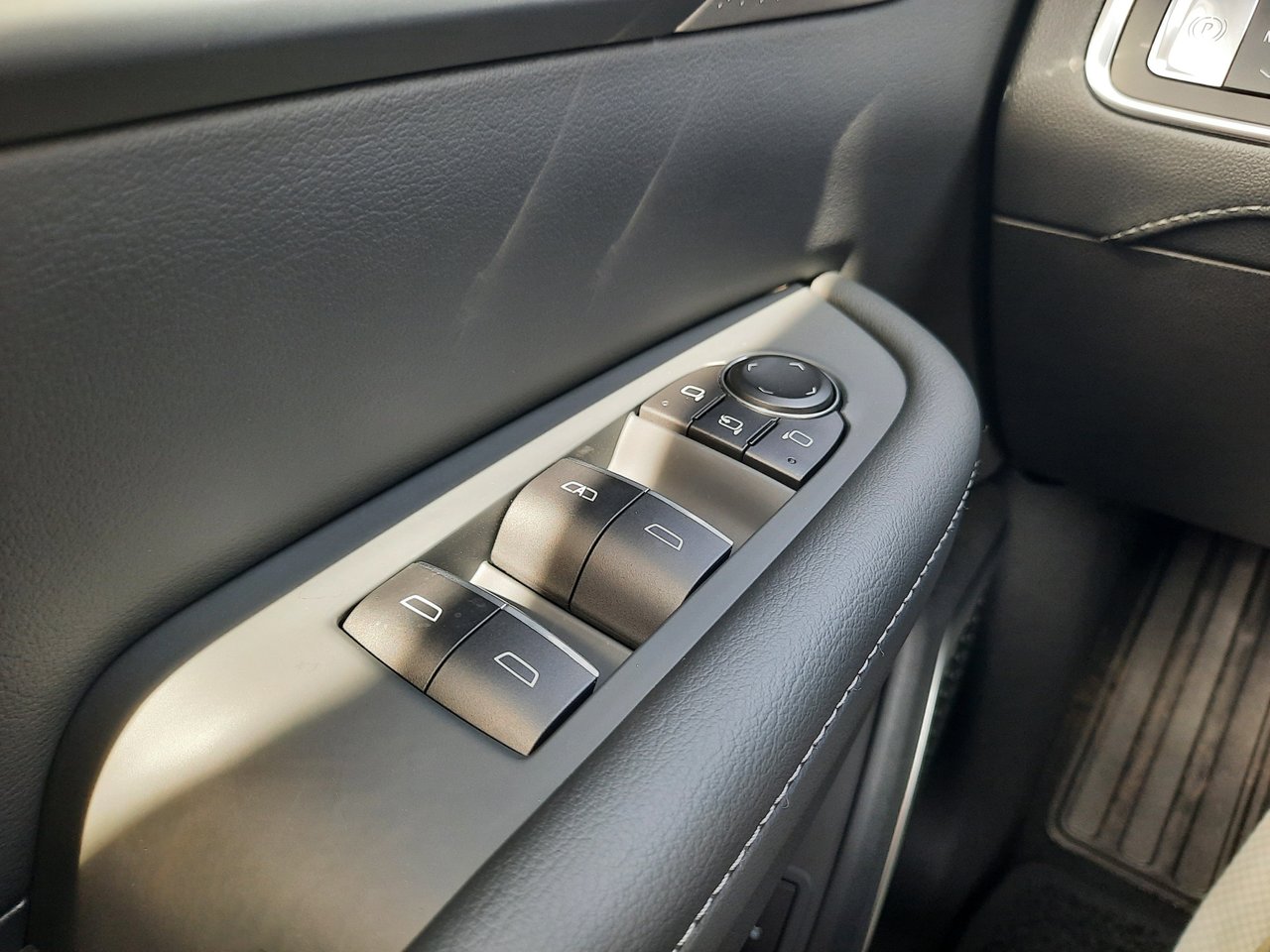 2026 Buick Enclave Avenir-10