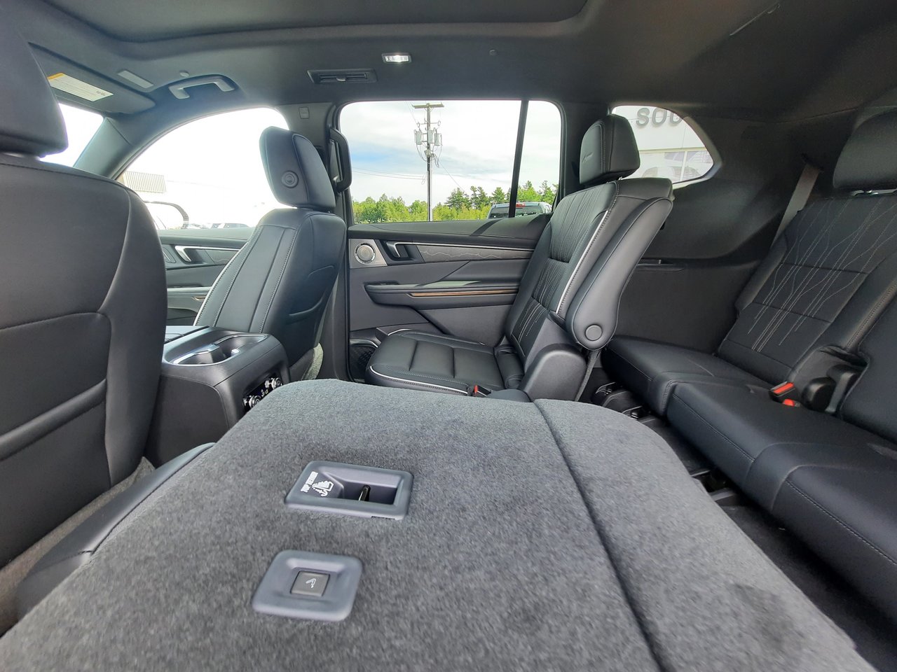 2026 Buick Enclave Avenir-26