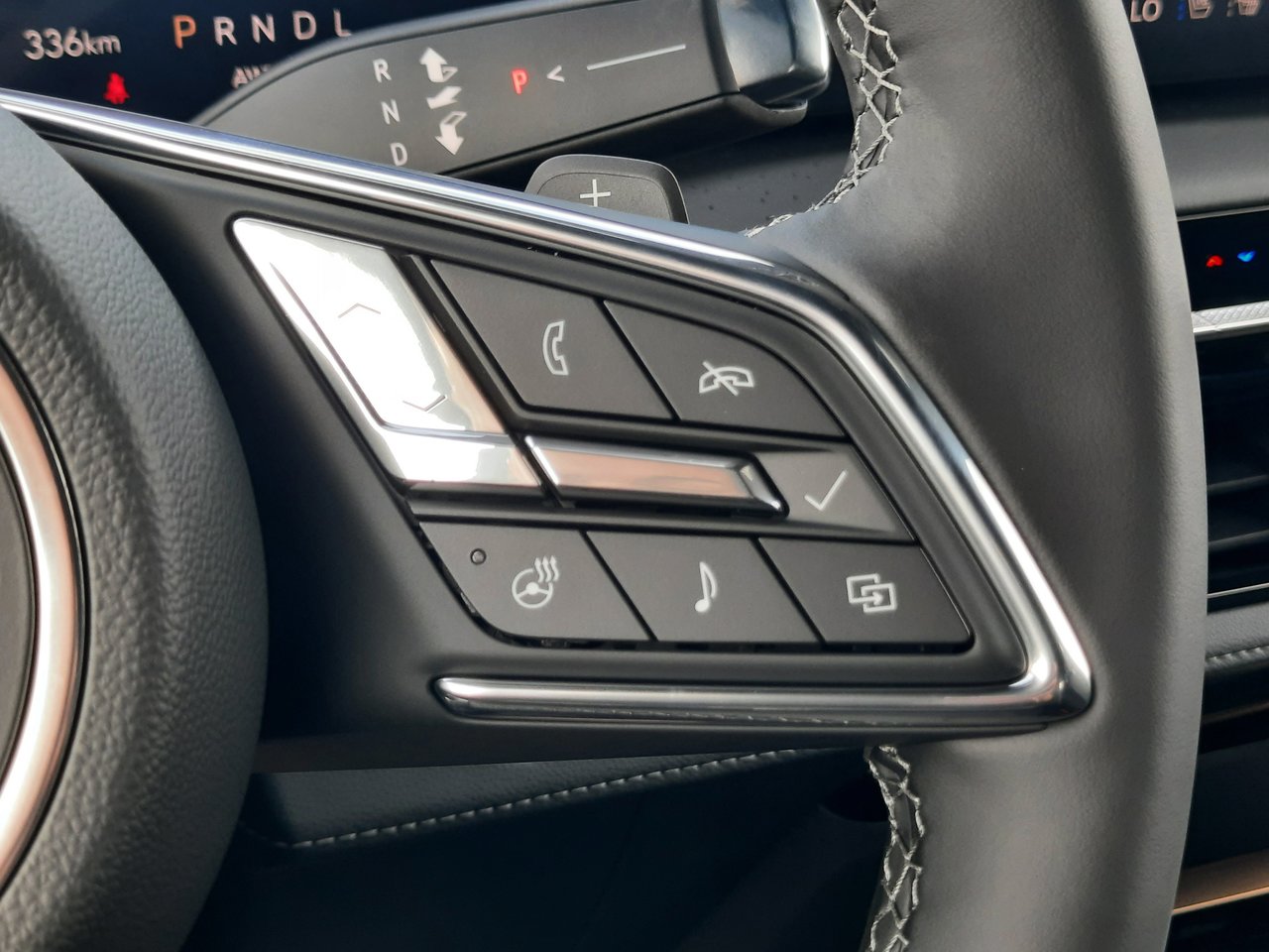 2026 Buick Enclave Avenir-12