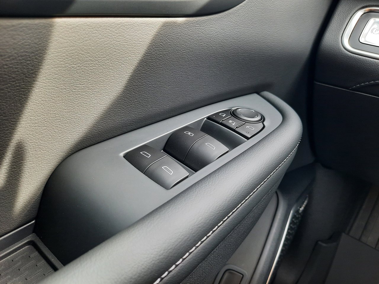 2026 Buick Enclave Preferred-11