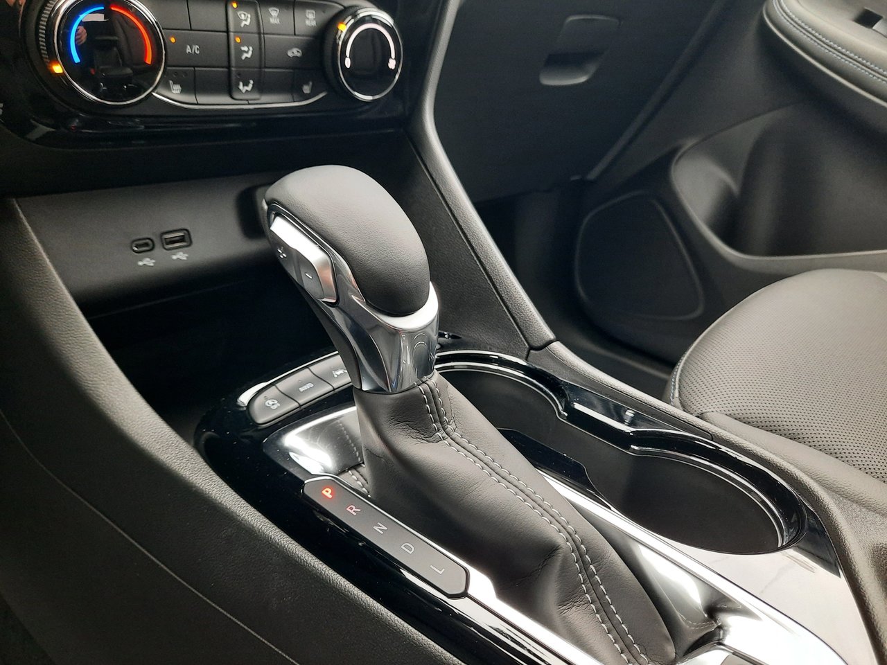 2025 Buick Encore GX Sport Touring-20