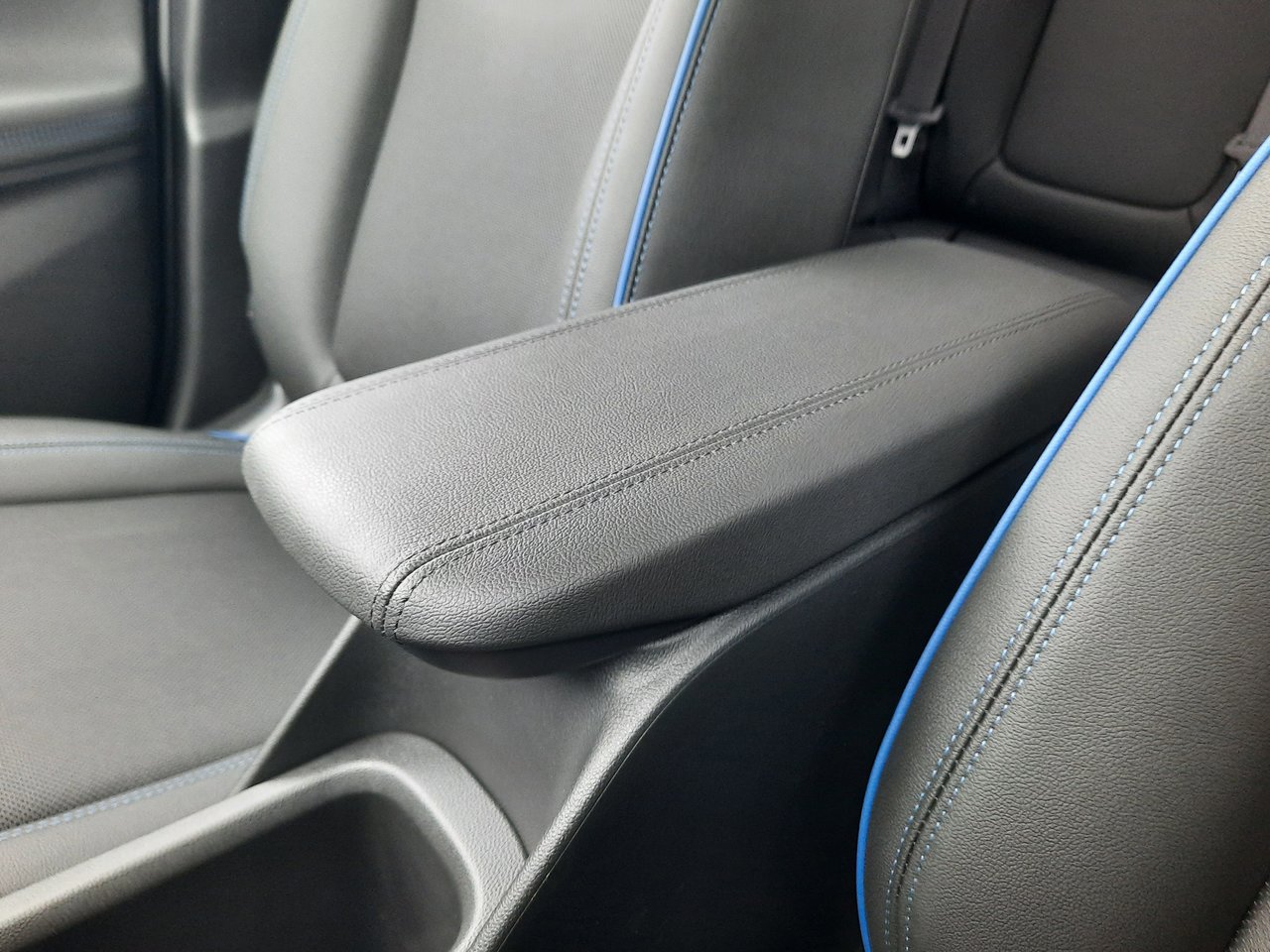 2025 Buick Encore GX Sport Touring-21