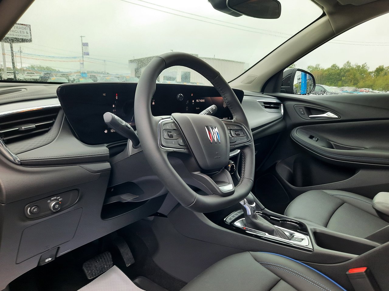 2025 Buick Encore GX Sport Touring-1