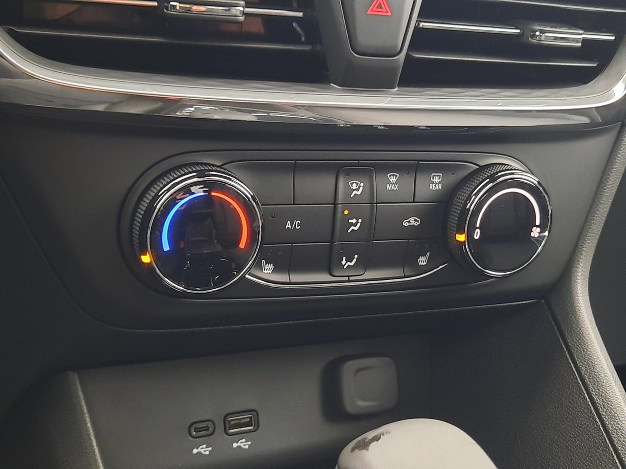 2026 Buick Encore GX Preferred-16