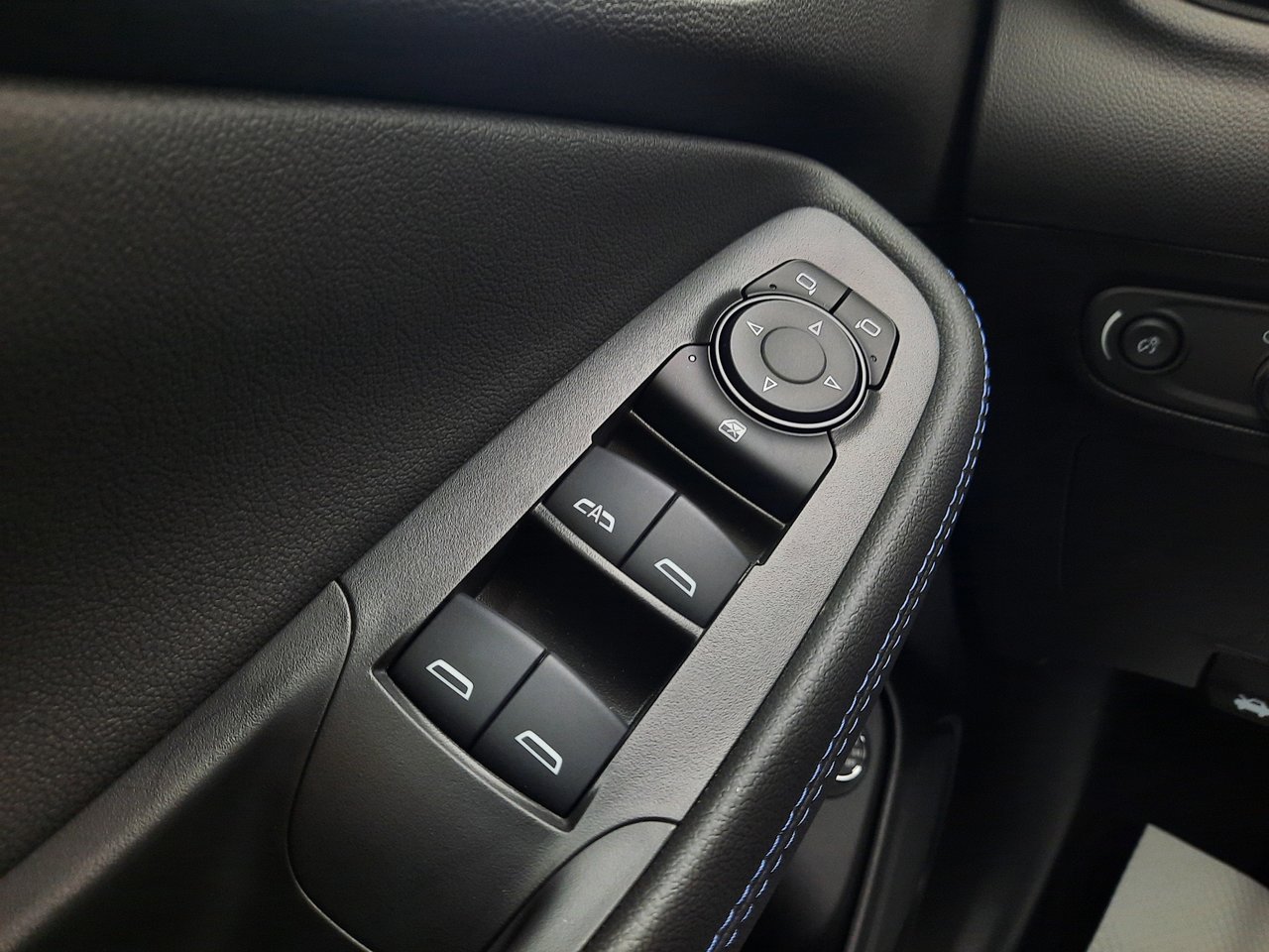 2026 Buick Encore GX Sport Touring-10