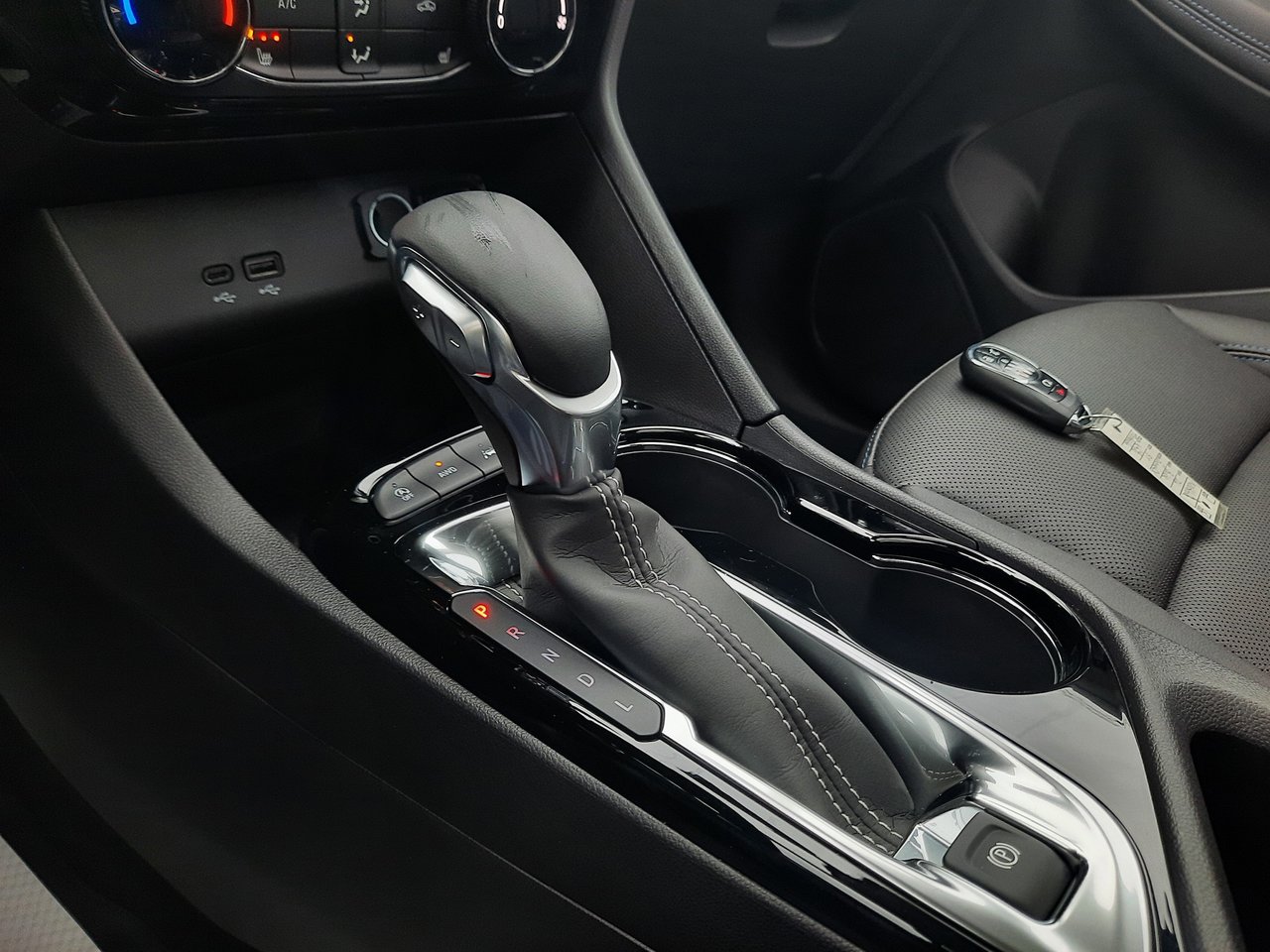 2026 Buick Encore GX Sport Touring-19