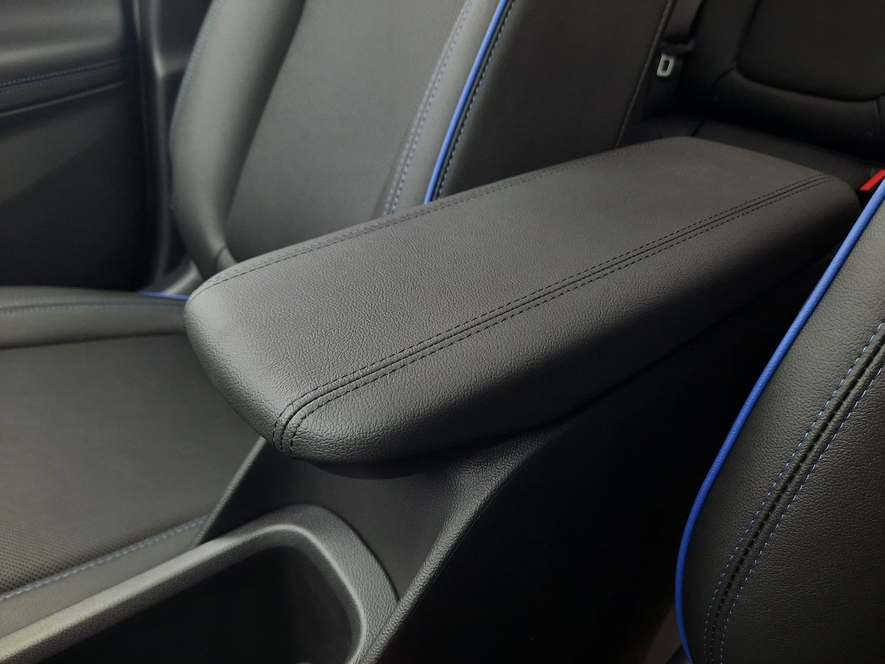 2026 Buick Encore GX Sport Touring-20